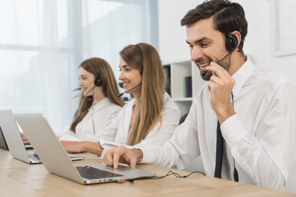 Top 5 Call Centre Solutions to Maximise Customer Satisfaction in 2025