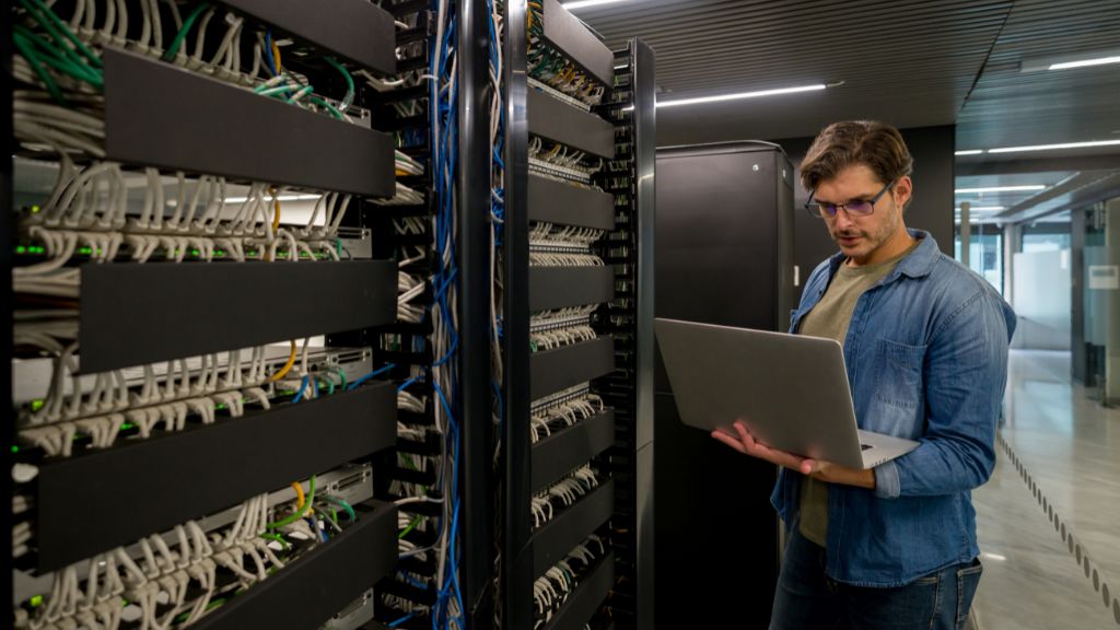 Expert IT Support and Maintenance Services in Dubai